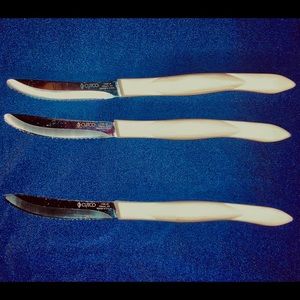 CUTCO TWO PEARL HANDLE TABLE KNIVES 1759JF & BONUS